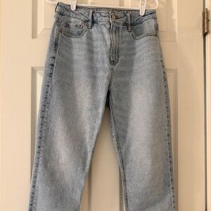 American Eagle Mom Jeans